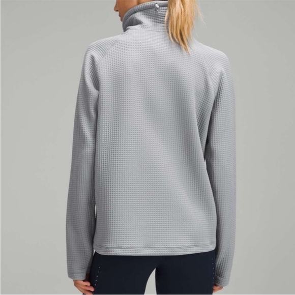 Lululemon Waffle Knit Funnel Neck Long Sleeve Rhino Grey Thumbholes sz 4 - Picture 3 of 7